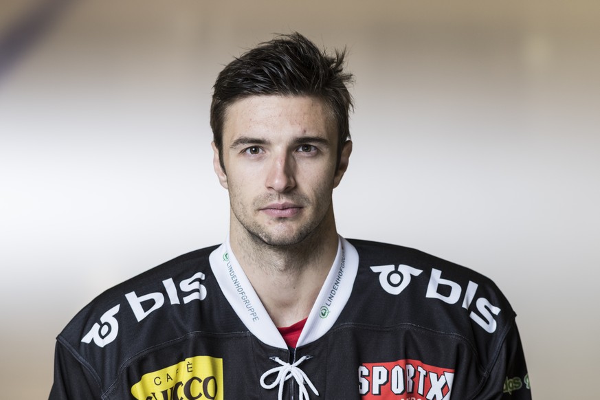 Portrait von Alain Berger, Spieler des SC Bern, am Dienstag, 14. August 2018 vor dem Training in Bern. (KEYSTONE/Alessandro della Valle)