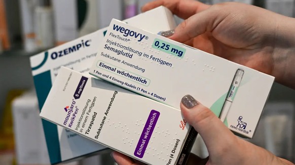 Medienartikel in einigen Schweizer Verlagen zu Abnehmspritzen der Marken Wegovy, Ozempic und Mounjaro sind von Swissmedic beanstandet worden.