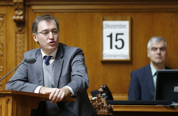 Roland Rino Buechel (SVP-SG) spricht im Nationalrat, waehrend der Wintersession der Eidgenoessischen Raete, am Donnerstag, 15. Dezember 2016, in Bern. (KEYSTONE/Peter Klaunzer)