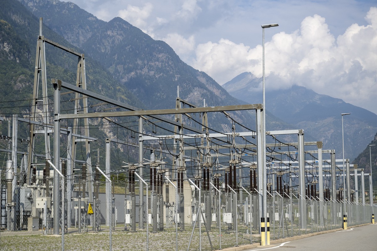 Eine SBB Stromzentrale in Pollegio, anlaesslich einer Medienkonferenz zur Wiederinbetriebnahme des Gotthard-Basistunnels am Montag, 2. September 2024 in Pollegio im Kanton Tessin. Das (KEYSTONE/Urs Fl ...