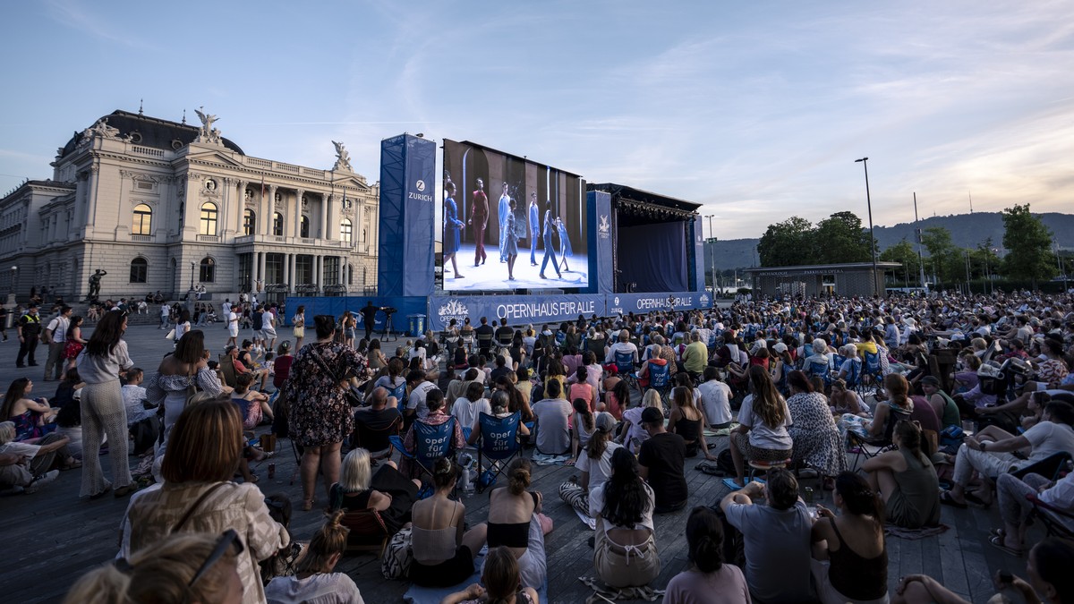 -Opernhaus-f-r-alle-zog-15-000-Besucherinnen-und-Besucher-an