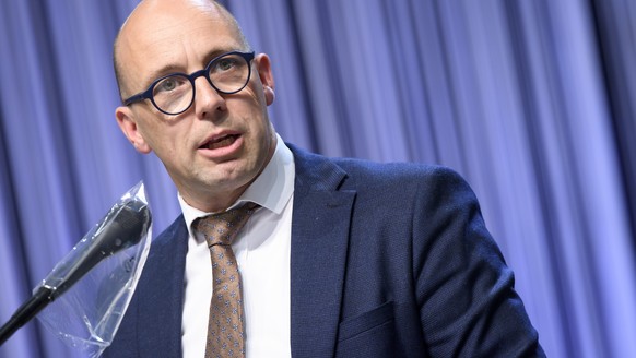 Stefan Mueller-Altermatt, CVP-SO, spricht waehrend der Sommersession der Eidgenoessischen Raete, am Mittwoch, 10. Juni 2020 im Nationalrat in einer Ausstellungshalle von Bernexpo in Bern. Damit das Pa ...