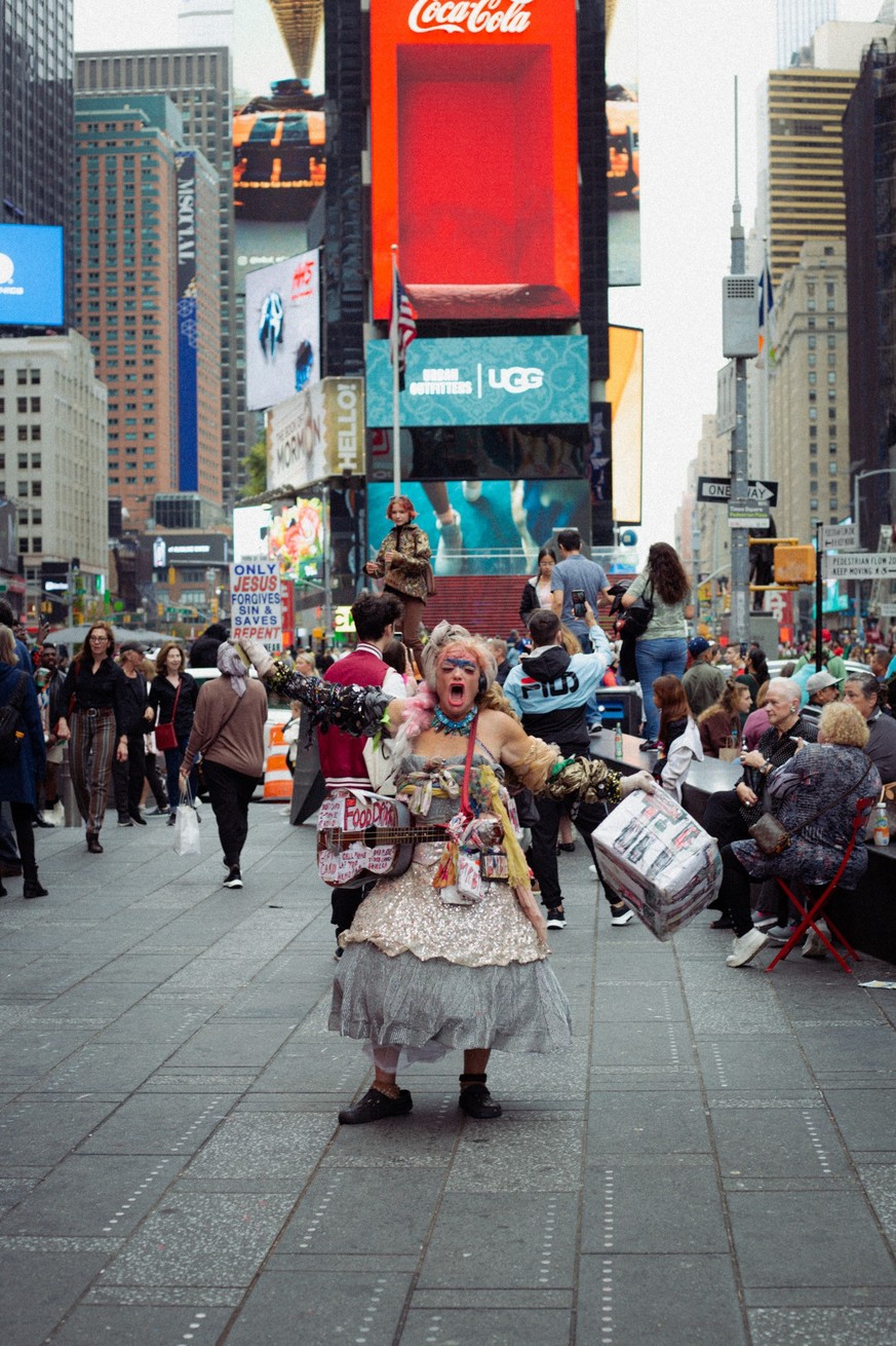 People of New York |  Street portraits of people in New York, November 2022