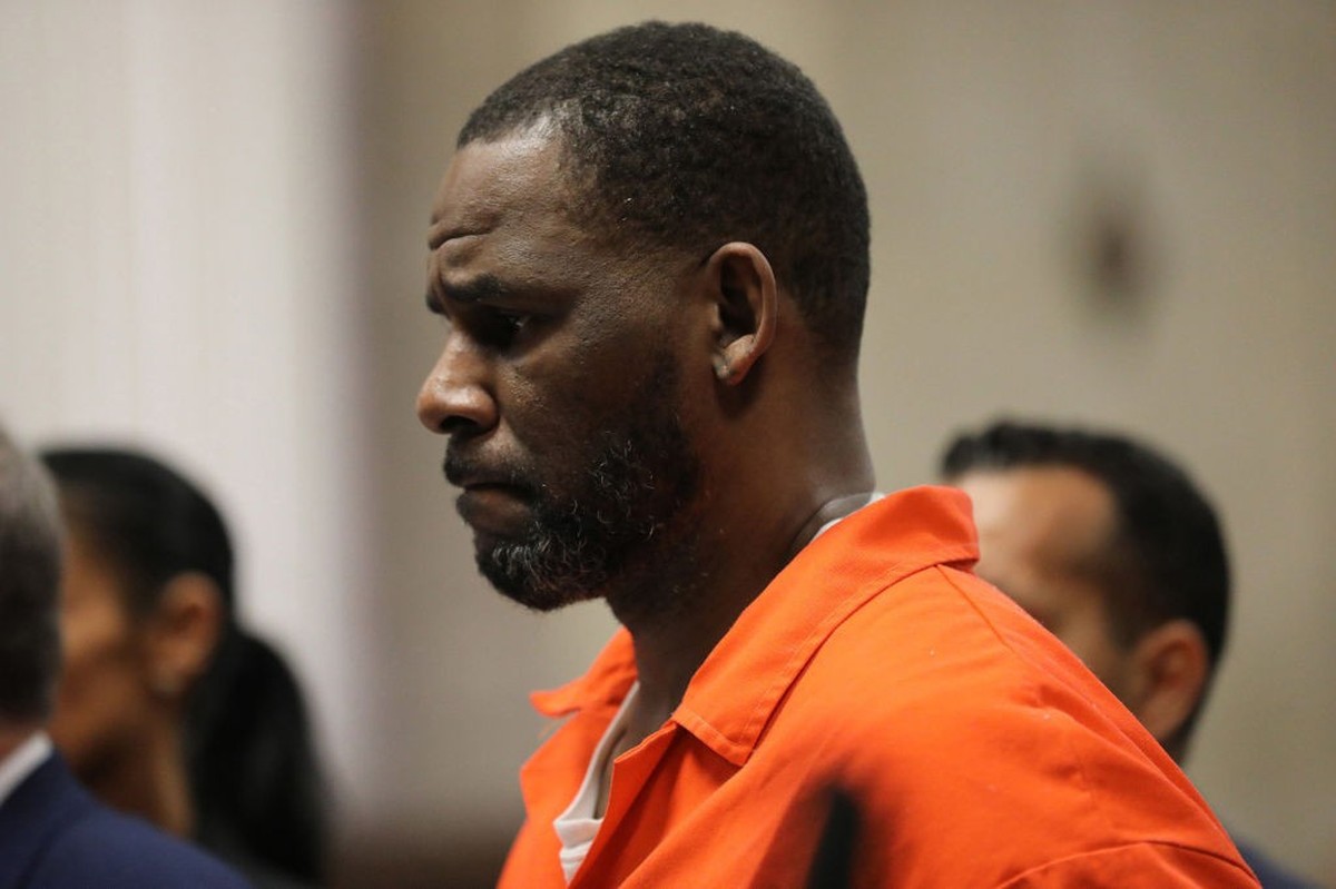 R. Kelly comparaît lors d'une audience au tribunal pénal de Leighton à Chicago le 17 septembre 2019.