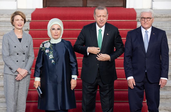 epa07053358 (L-R) Wife of German President, Elke Buedenbender, wife of Turkish President, Emine Erdogan, Turkish President Recep Tayyip Erdogan and German President Frank-Walter Steinmeier during a re ...