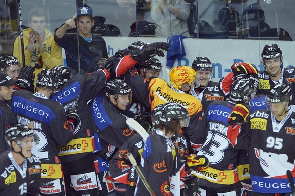 Anfangs Saison hatten die Berner nach dem 5:4-Sieg gegen Zug allen Grund zum Jubeln.