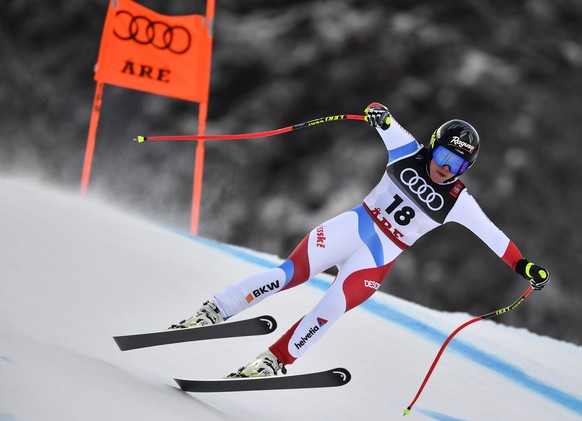 epa07358123 Lara Gut Behrami of Switzerland speeds down the slope during the Women&#039;s Downhill race at the FIS Alpine Skiing World Championships in Are, Sweden, 10 February 2019. EPA/CHRISTIAN BRU ...