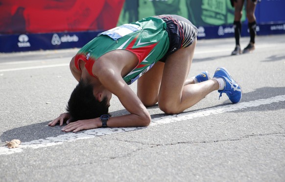 Kawauchi sieht Marathons als hervorragende Trainings an, weil er sonst eh kaum Zeit für solche Longruns hätte.