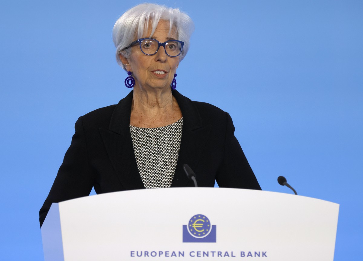 epa10608332 European Central Bank (ECB) President Christine Lagarde addresses a press conference following the meeting of the ECB Governing Council in Frankfurt am Main, Germany, 04 May 2023. EPA/RONA ...