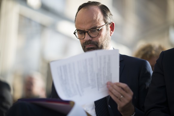 epa07192678 French Prime Minister Edouard Philippe, during a meeting to present a 10-year energy plan for the ecology transition at the Elysee Palace in Paris, France, 27 November 2018. EPA/ELIOT BLON ...