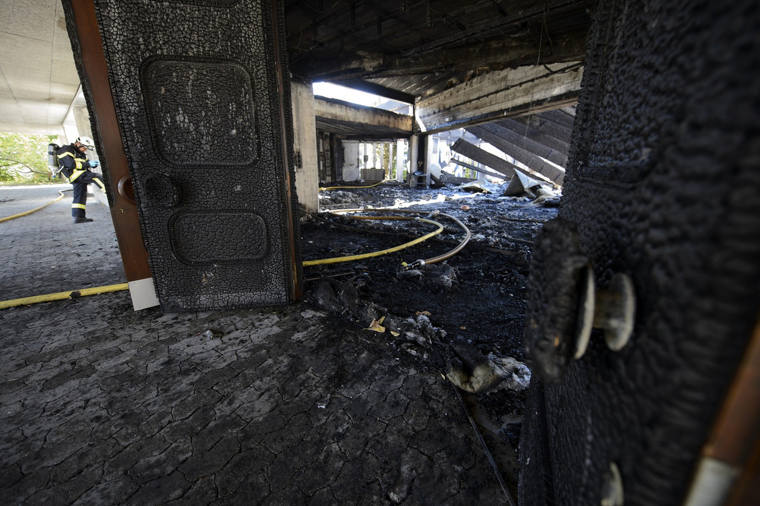 Von Löschwasser und Russ zerstörtes Obergeschoss.&nbsp;