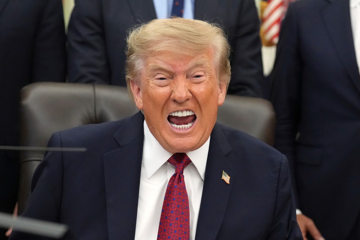President Donald Trump speaks in the Oval Office of the White House, Monday, Aug. 31, 2026, in Washington. (AP Photo/Jacquelyn Martin)
Donald Trump