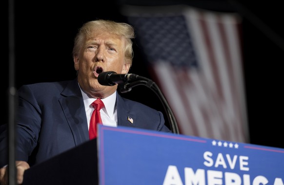 Trump fights against disclosure of his tax data