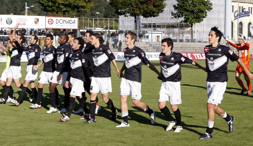 Die Luganesi freuen sich 2009 über den Sieg im Cup gegen GC.