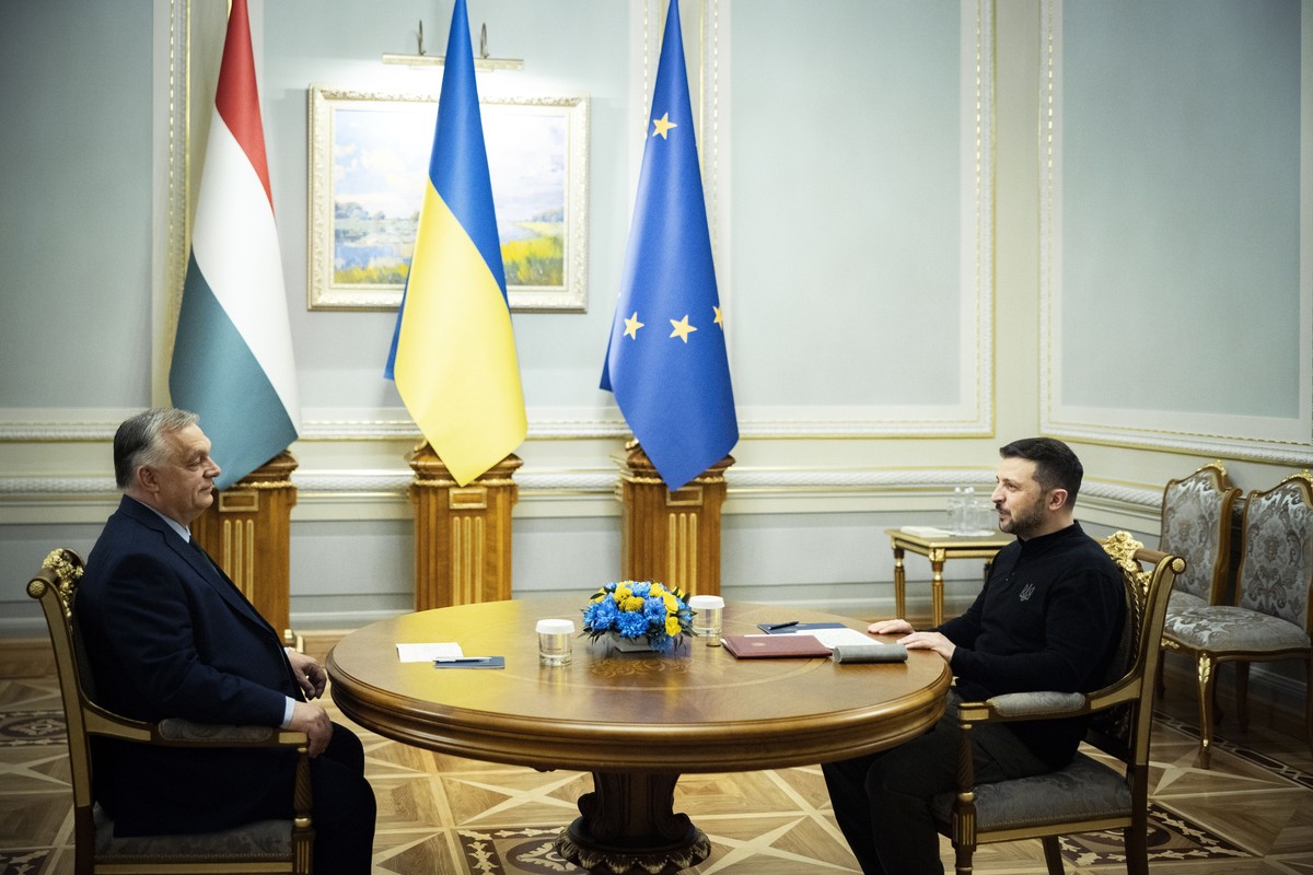 In this photo issued by the Hungarian PM's Press Office Ukrainian President Volodymyr Zelenskyy, right, and Hungarian Prime Minister Viktor Orban hold a meeting in Kyiv, Ukraine, Tuesday, July 2, ...