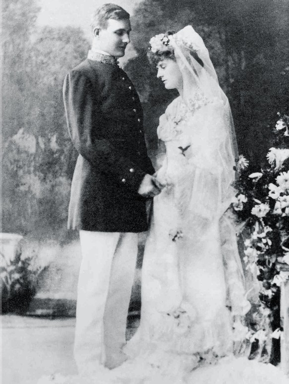 http://lissadellhouse.com/countess-markievicz/

Constance Markievicz