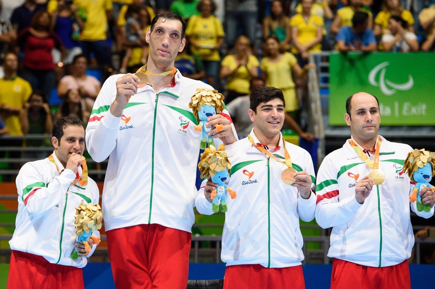 18.09.2016, Rio de Janeiro, Riocentro 6 Paralympische Spiele, Sitzvolleyball, Siegerehrung Mehrzad Mehravan ( 1 IRI), Morteza Mehrzadselakjani ( 2 IRI), Meisam Ali Pour ( 3 IRI), Davoud Alipourian ( 4 ...