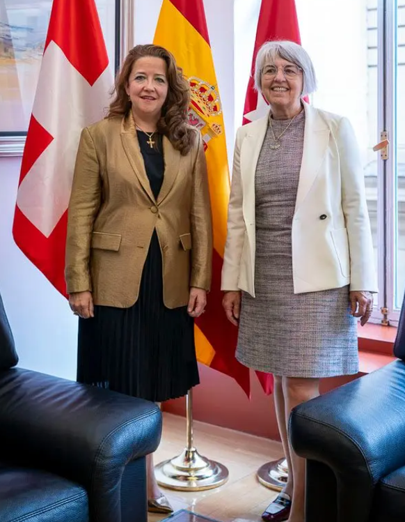 Regionalministerin Fátima Matute Teresa erklärte Baume-Schneider, ein funktionierendes Patientendossier sei weiterhin ein «Traum».