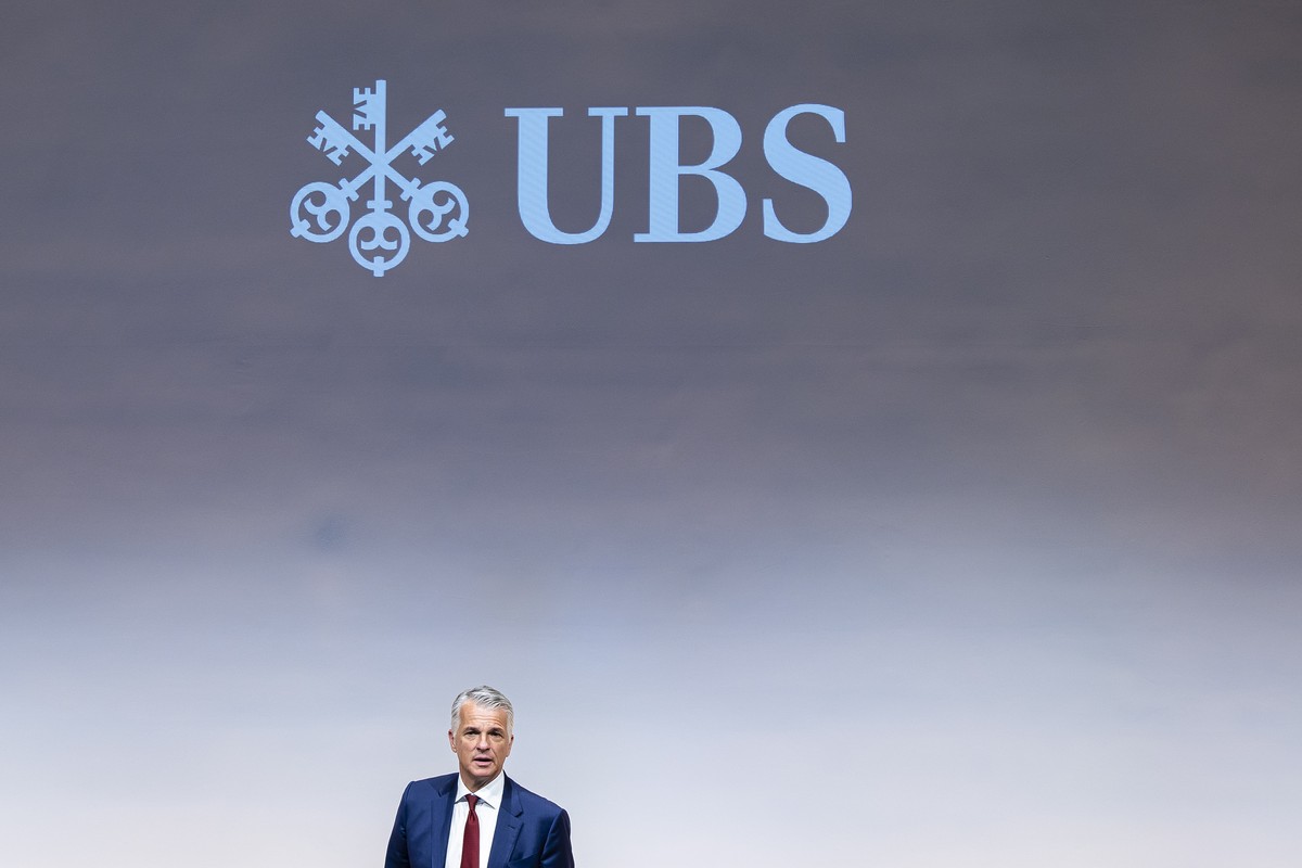 epa10548411 Newly appointed Group Chief Executive Officer of Swiss Bank UBS Sergio P. Ermotti attends a news conference in Zurich, Switzerland, 29 March 2023. Following a UBS group's 19 March ann ...