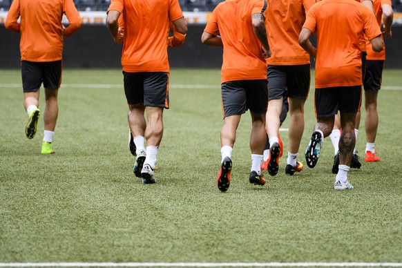 The team of Shakhtar Donetsk on the occasion of the training one day prior to the UEFA Champions League third qualifying round second leg soccer match between Switzerland&#039;s BSC Young Boys Bern an ...