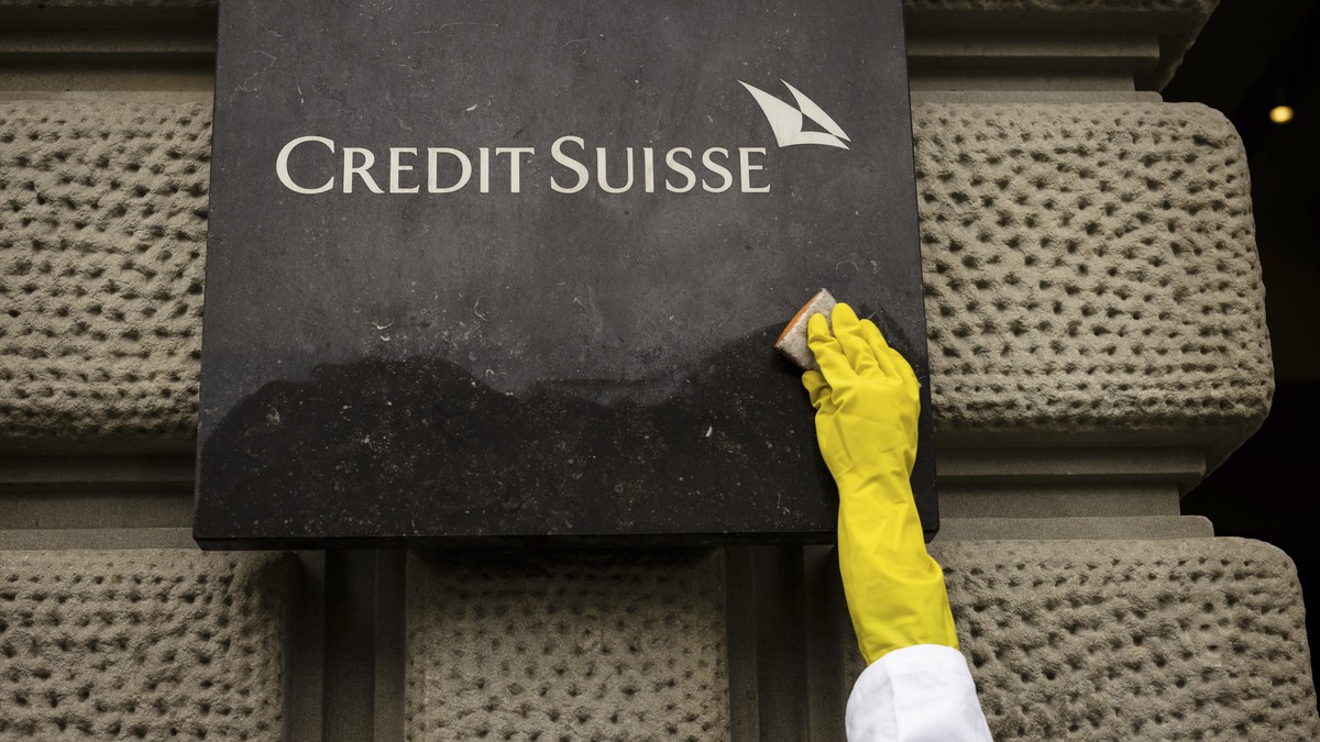 Investors in CS bonds appear to want to sue Switzerland in a US court