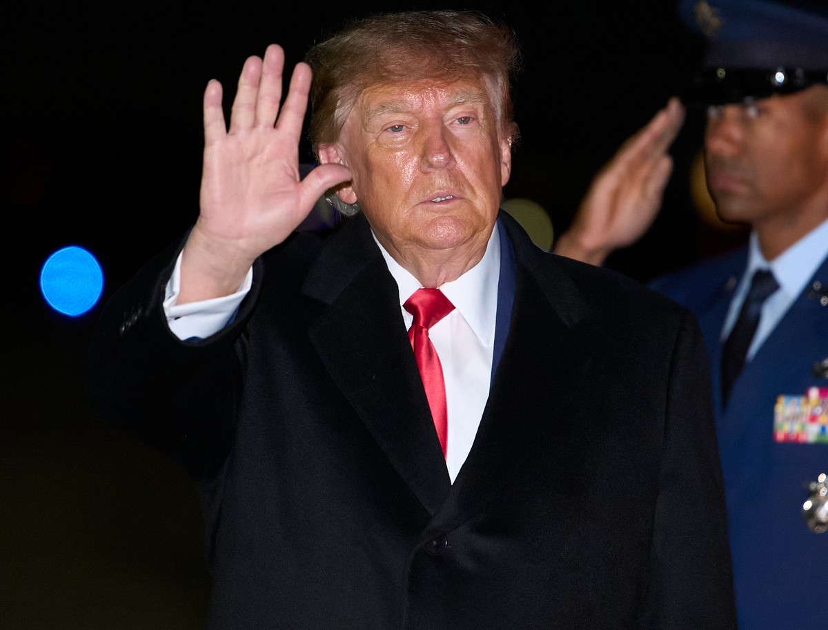 President Donald Trump arrives on Air Force One, Friday, Oct. 23, 2026, at Joint Base Andrews, Md. (AP Photo/Alex Brandon)
Donald Trump
