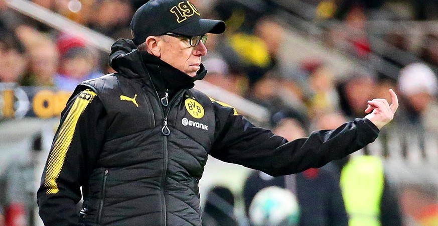 epa06385834 Dortmund&#039;s head coach Peter Stoeger reacts during the German Bundesliga soccer match between FSV Mainz 05 and Borussia Dortmund in Mainz, Germany, 12 December 2017. EPA/HASAN BRATIC ( ...