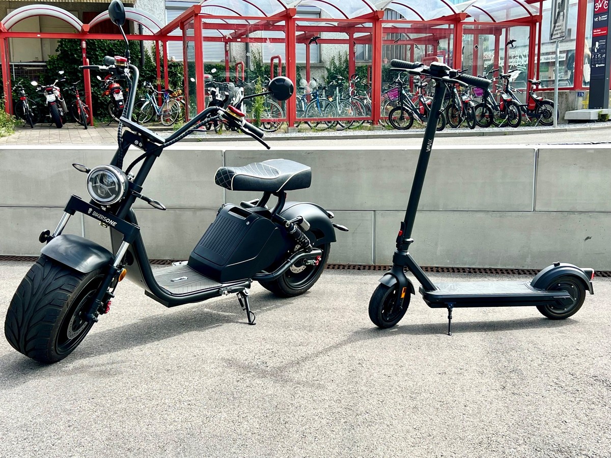 Trendfahrzeuge, E-Roller, E-Trottinett