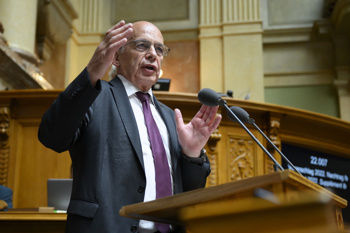 Bundesrat Ueli Maurer spricht waehrend der Sommersession der Eidgenoessischen Raete, am Mittwoch, 8. Juni 2022 im Nationalrat in Bern. (KEYSTONE/Anthony Anex)