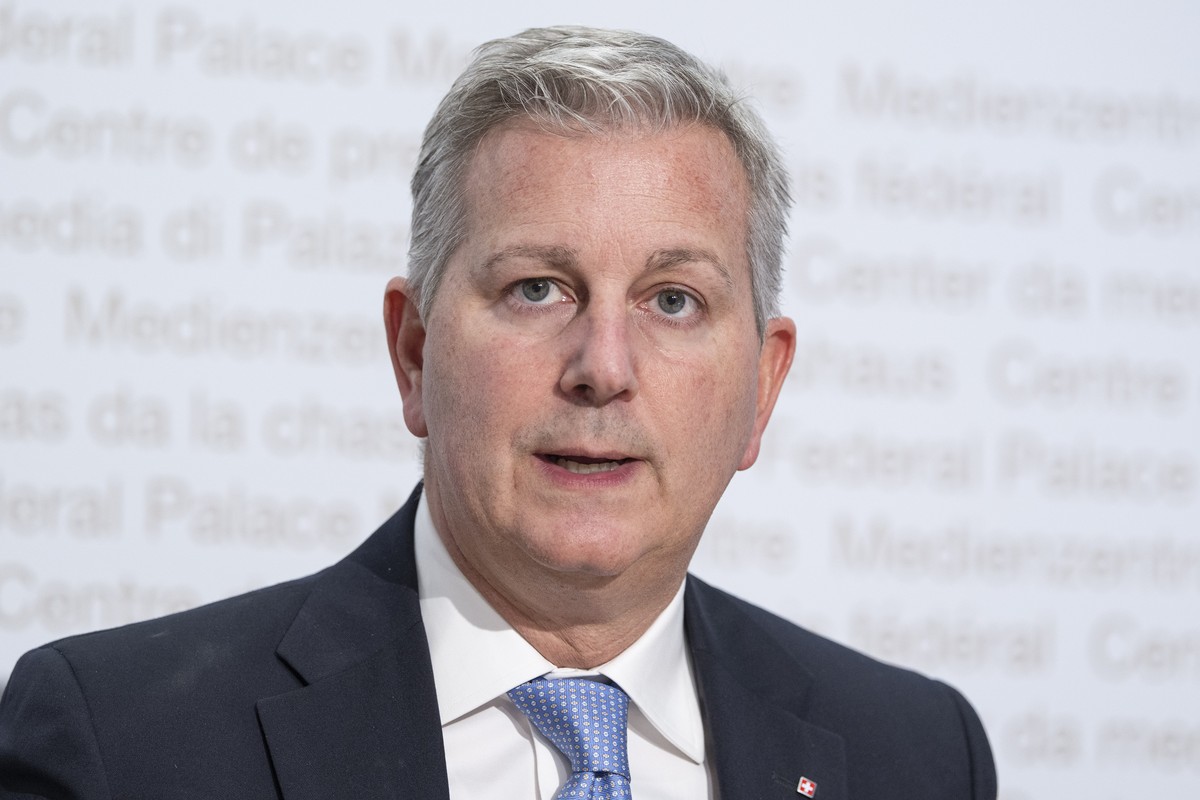Staenderat Marco Chiesa, SVP-TI, spricht an einer Medienkonferenz ueber die Wahlen 2027, am Donnerstag, 22. Oktober 2026 in Bern. (KEYSTONE/Peter Schneider)