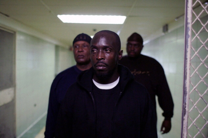 THE WIRE MICHAEL K WILLIAMS as Omar Little THE WIRE PUBLICATIONxINxGERxSUIxAUTxONLY Mandatory credit line: Image courtesy Ronald Grant Archive / Mary Evans