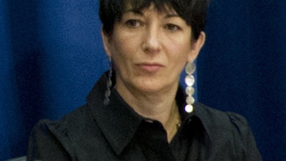 Ghislaine Maxwell wird vorgeworfen, Jeffrey Epstein dabei geholfen zu haben, Minderj