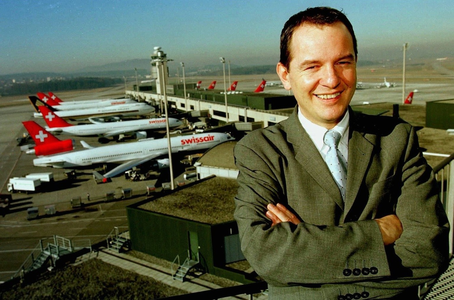 Josef Felder, Direktor der Flughafen-Immobilien-Gesellschaft FIG und designierte Gesamtleiter des Flughafens Zuerich-Kloten, aufgenommen auf dem Flughafen Zuerich-Kloten am Donnerstag, 14. Januar 1999 ...