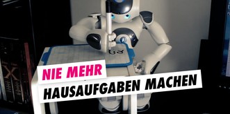 Dieser Roboter macht deine Hausaufgaben (wo warst du, als ich ein Kind war?!😭😭😭) 