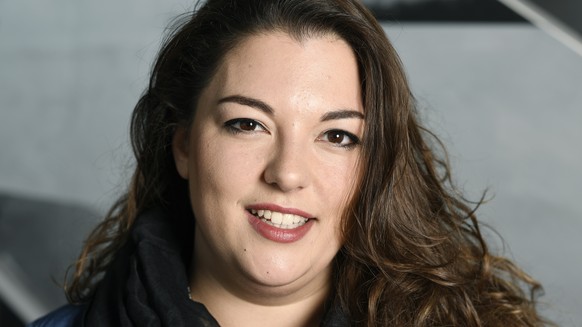 Tamara Funiciello, Kandidatin als neue JUSO-Praesidentin, vor der Delegiertenversammlung der JUSO in Zuerich am Samstag, 18. Juni 2016. Am 18. Juni tritt Fabian Molina als JUSO-Praesident zurueck. Sam ...