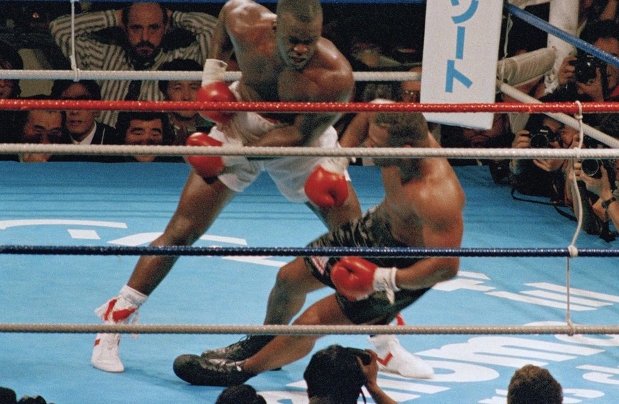 11.02.1990: Gegen 42:1-Aussenseiter James Douglas geht Mike Tyson im 38. Kampf erstmals k.o.