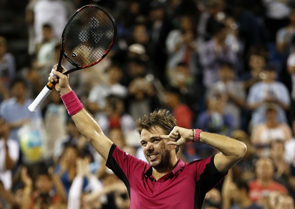 Stan Wawrinka, of Switzerland, celebrates after defeating Daniel Evans, of Britain, in five sets during the third round of the U.S. Open tennis tournament, Saturday, Sept. 3, 2016, in New York. (AP Ph ...