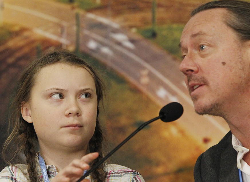 Greta und ihr Vater Svante Thunberg an einer Pressekonferenz an der Climate Change Conference COP24 in Katowice, Polen, 4. Dezember 2018.