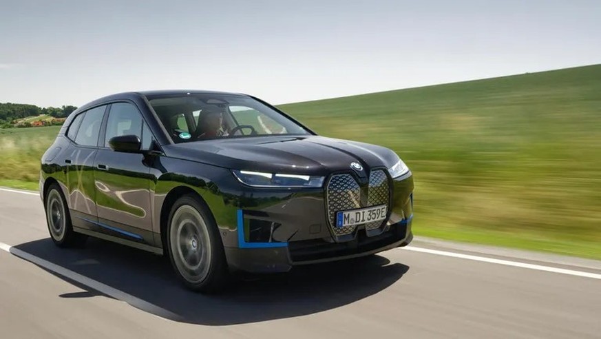 BMW iX xDrive50: ab 122’400 Franken.