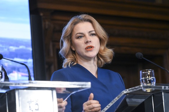 epa12596401 Latvia's Prime Minister Evika Silina attends the press conference of the Eastern Flank Summit in Helsinki, Finland, 16 December 2025. The Finnish prime minister convened the leaders o ...