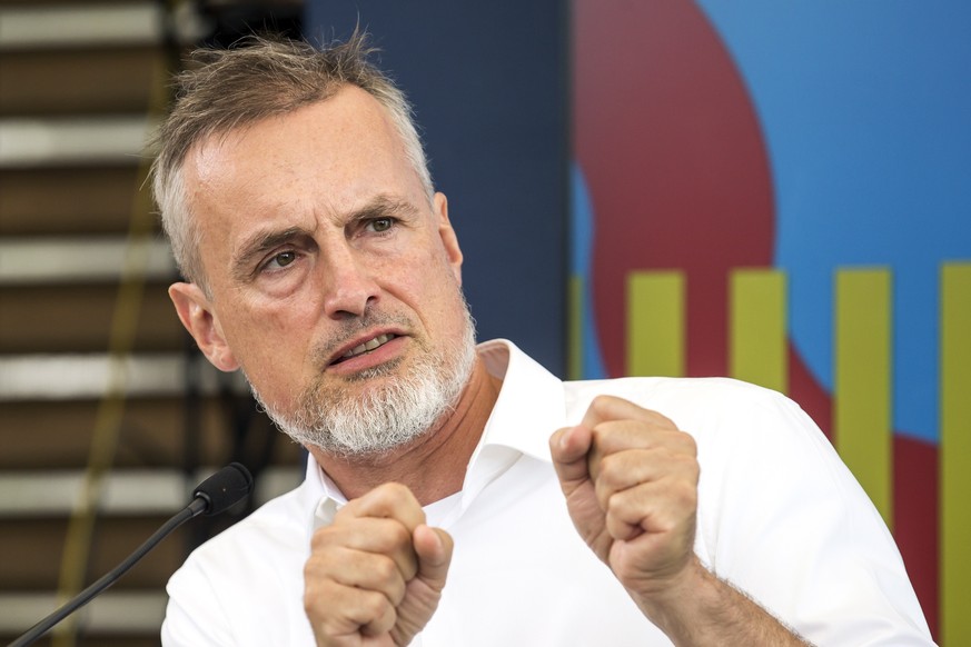 epa06940616 German computer scientist Juergen Schmidhuber speaks during a conversation during the 71st Locarno International Film Festival, in Locarno, Switzerland, 10 August 2018. The Festival del fi ...