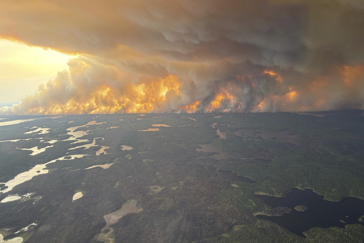 This photo provided by the Manitoba government shows wildfires in Flin Flon, Manitoba, Canada on Tuesday, May 27, 2025. (Manitoba government via AP)
Canada Wildfires