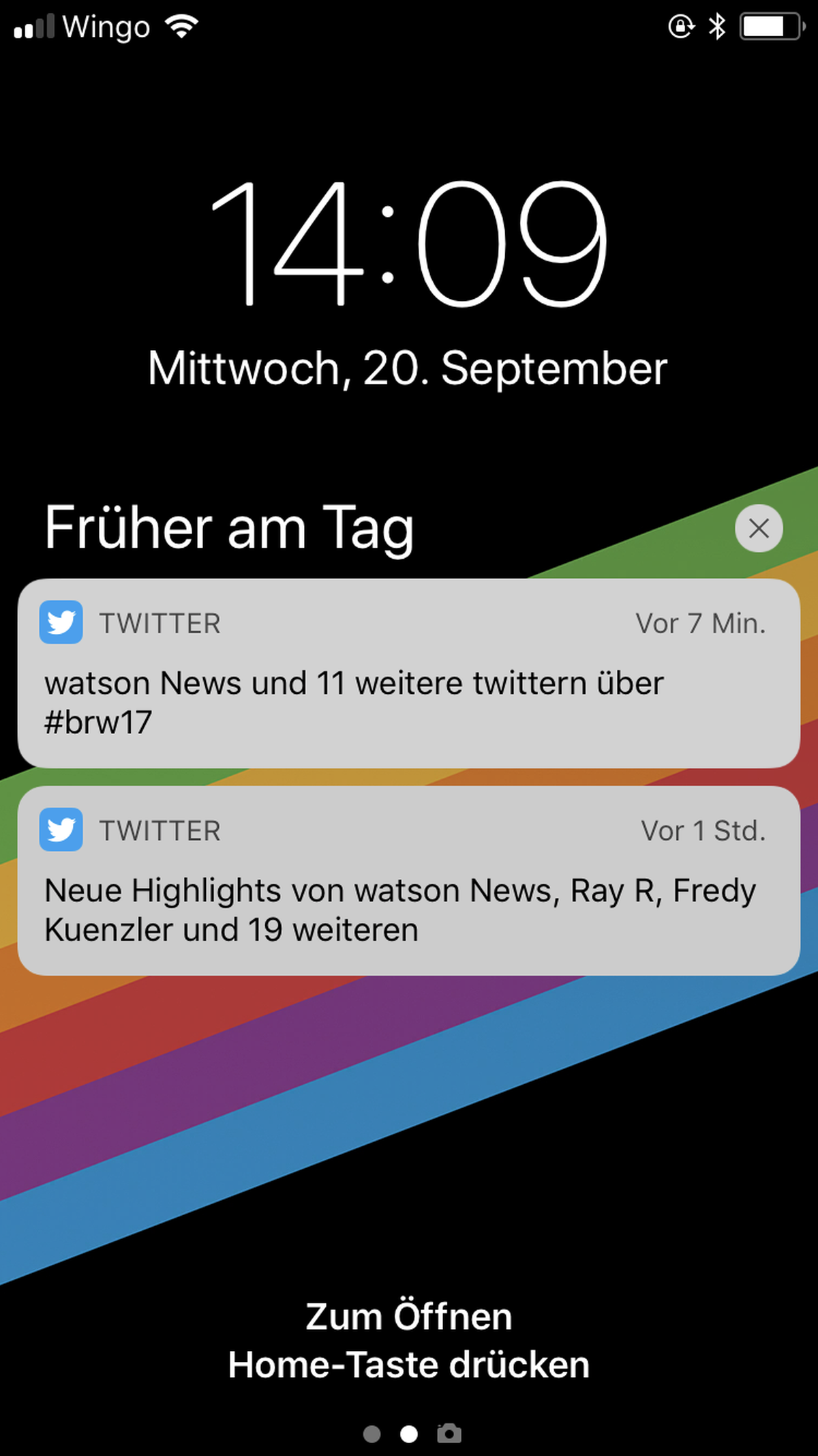 Mit iOS 11 gibt es auch neue Hintergrundbilder, wie diese Apple-Retro-Tapete.