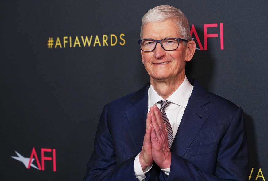 Apple Inc. CEO Tim Cook arrives at the AFI Awards on Friday, Jan. 9, 2026, at the Four Seasons in Los Angeles. (AP Photo/Chris Pizzello)
Tim Cook