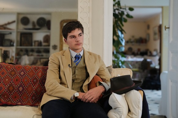 Pedro Elias Garzon Delvaux during an interview with Associated Press, Saturday, Nov. 8, 2025, in Rambouillet, south of Paris. (AP Photo/Thibault Camus)
France Louvre Fedora Man