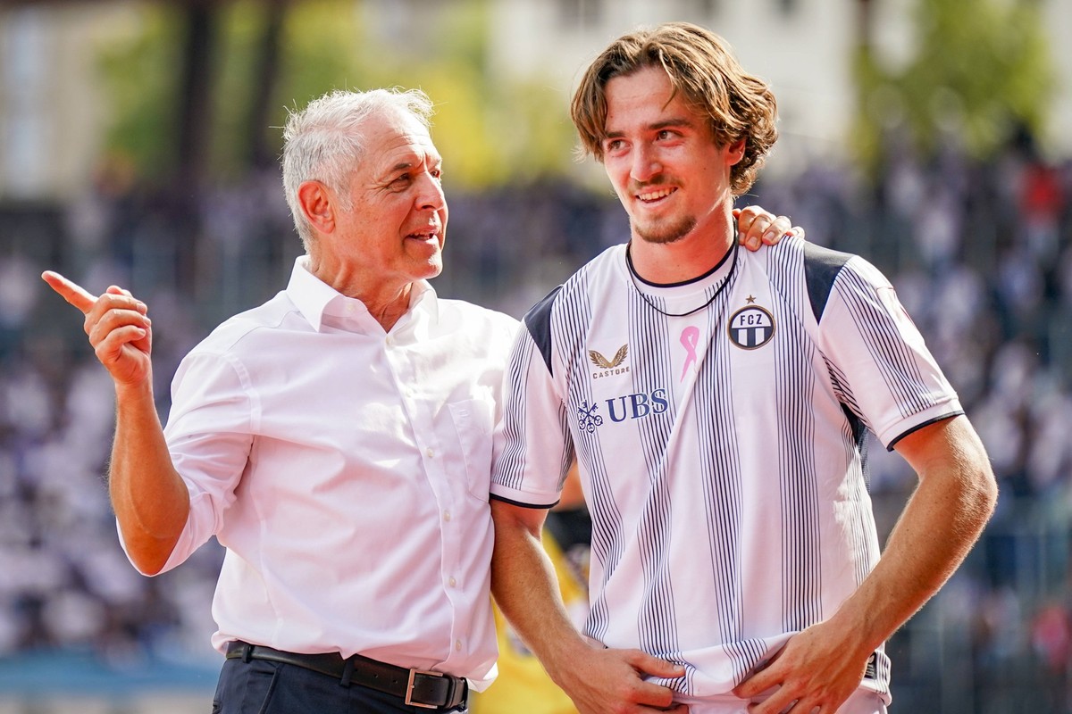 Schweiz: Fussball Brack Super League 2026 - 2027, 8. Spieltag - FC Z�rich vs FC Vaduz - Letzigrund Z�rich: Marcel Koller FC Z�rich, Trainer Doron Lichtenstein FC Z�rich, 47 Mimik, Gesichtsausdruck, Em ...