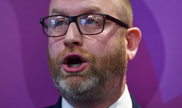 epa05988907 United Kingdom Independence Party (UKIP) leader Paul Nuttall speaks to reporters at their manifesto launch during a campaign event in central London, Britain, 25 May 2017. Voters go to the polls in Britain on 08 June 2017 to elect a new government.  EPA/FACUNDO ARRIZABALAGA