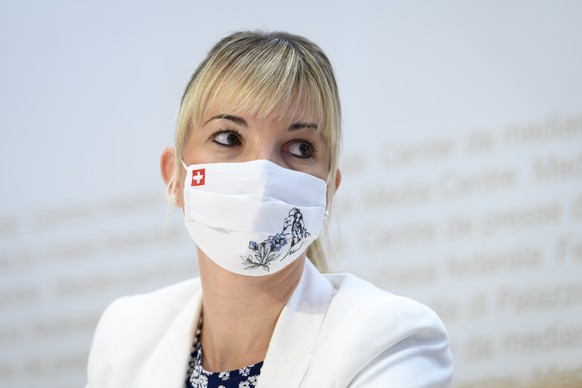 Nationalraetin Diana Gutjahr, SVP-TG, spricht waehrend einer Medienkonferenz des Wirtschaftskomitees &#039;Nein zum CO2-Gesetz&#039;, am Dienstag, 20. April 2021 in Bern. (KEYSTONE/Anthony Anex)