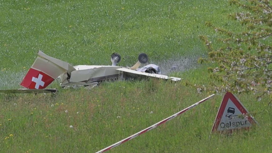Kleinflugzeug stürzt im Kanton Bern ab