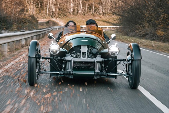 Morgan Super 3 auto retro design https://www.morgan-motor.com/super-3/